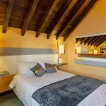 Sunset Village By Madeira São Jorge